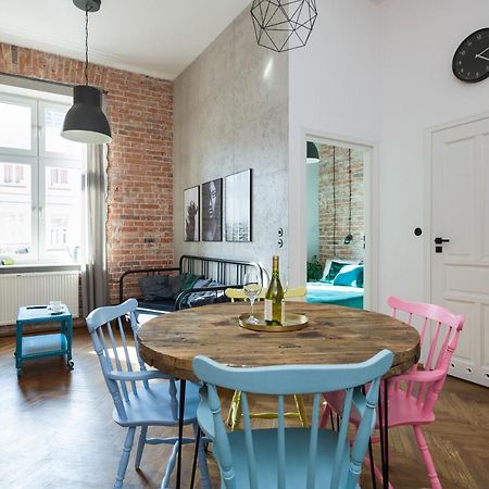 Discover Krakow Apartments - 3 Rakowicka St - Amazing Loft Near Main Station - Netflix Eksteriør billede
