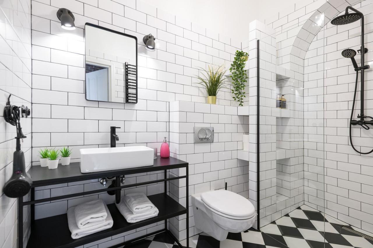 Discover Krakow Apartments - 3 Rakowicka St - Amazing Loft Near Main Station - Netflix Eksteriør billede