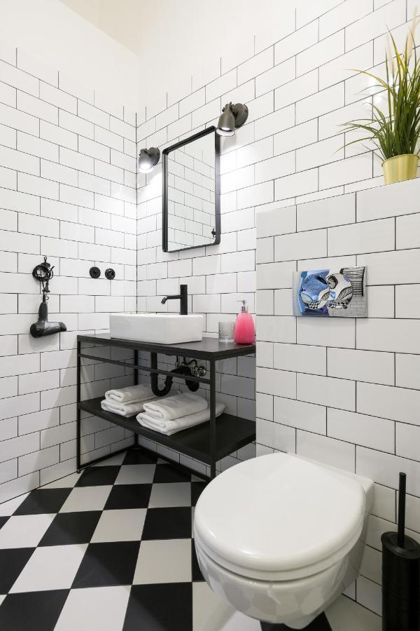 Discover Krakow Apartments - 3 Rakowicka St - Amazing Loft Near Main Station - Netflix Eksteriør billede